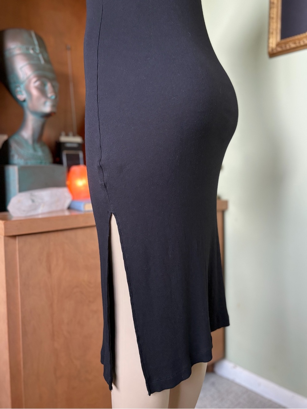 H & M Black Short-Sleeve Soft Rib Knit Midi Dress Size XS Dark Romantic Bodycon - Picture 4 of 14